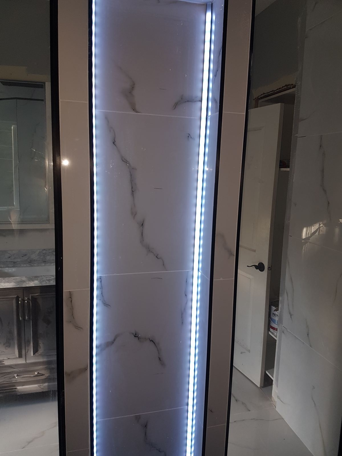 Niches DEL — marbre — L'Artisan KeLvin