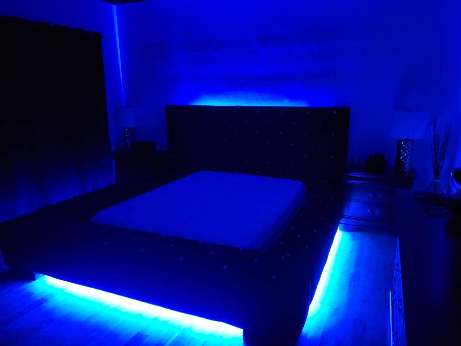 Lit — DEL d'accent — L'Artisan KeLvin